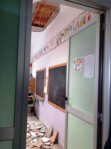 Soffitto dell'asilo crollato a Torino, a processo l'ex amministratore Soffitto dell'asilo crollato a Torino, a processo l'ex amministratore