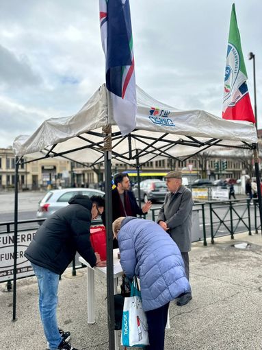 Corso Racconigi, FdI denuncia: &quot;Aggressione a un nostro banchetto al mercato&quot;