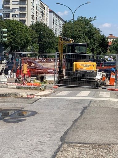 Buca del sottopasso del Lingotto: sono partiti i lavori per la riparazione Buca del sottopasso del Lingotto: sono partiti i lavori per la riparazione