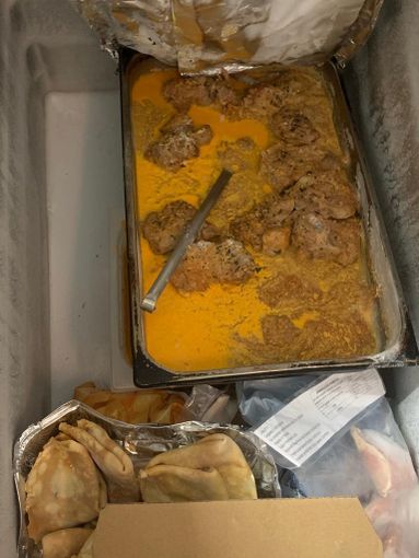 Sicurezza, controlli in un locale di via San Pio V: tentata frode e alimenti congelati nel modo errato