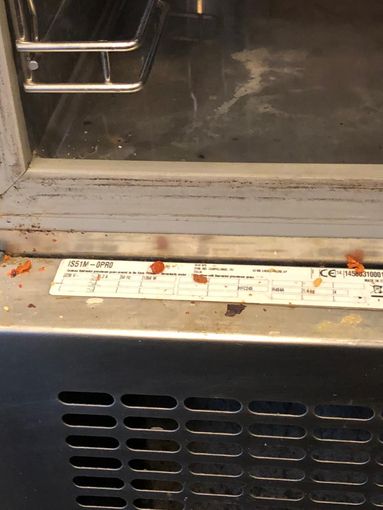 "Cucina da incubo" in un locale di via Monginevro "Cucina da incubo" in un locale di via Monginevro