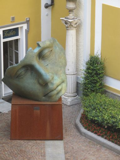 A Mao i grandi perché dell'arte contemporanea