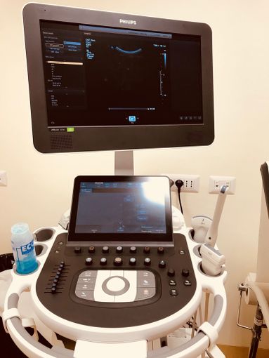 Salvata da un tumore al seno come ringraziamento raccoglie fondi e dona un ecografo al Mauriziano di Torino Salvata da un tumore al seno come ringraziamento raccoglie fondi e dona un ecografo al Mauriziano di Torino