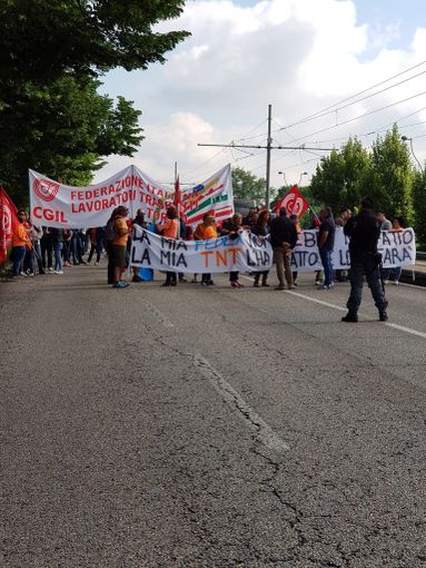 Fedex e Tnt, la protesta non si ferma: giovedì corteo da Rondò della Forca Fedex e Tnt, la protesta non si ferma: giovedì corteo da Rondò della Forca
