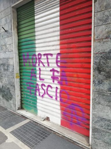Vandalizzata la sede di Fratelli d'Italia in Barriera di Milano