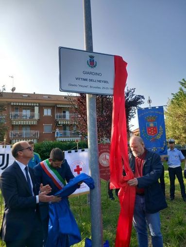 Inaugurazione giardino con targa di intitolazione