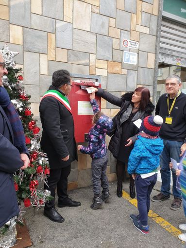 A Rondissone gli alunni della primaria ''Collodi'' scrivono a Babbo Natale