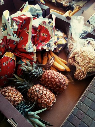 Spesa solidale, la Polizia Municipale in prima linea nella donazione di generi alimentari alle famiglie in difficoltà