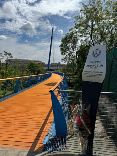 Beinasco lancia un ponte verso il futuro: riaperta la passerella Zuin