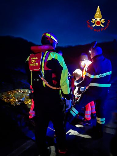 San Raffaele Cimena, i vigili del fuoco salvano una persona caduta nel torrente Cavour San Raffaele Cimena, i vigili del fuoco salvano una persona caduta nel torrente Cavour