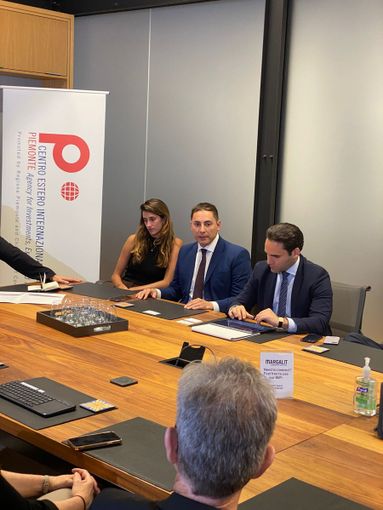 Pmi, la Regione raddoppia i fondi per favorire l’export: in arrivo altri 2,4 milioni di euro per l’Internazionalizzazione Pmi, la Regione raddoppia i fondi per favorire l’export: in arrivo altri 2,4 milioni di euro per l’Internazionalizzazione