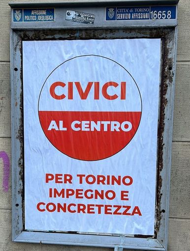 Comunali 2027, "Civici al centro" lancia campagna di affissione : "Impegno per Torino"
