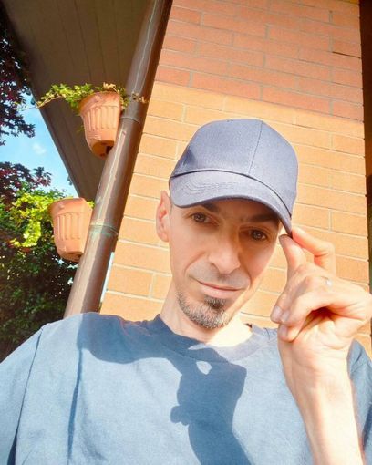 Andrea Bes Andrea Bes