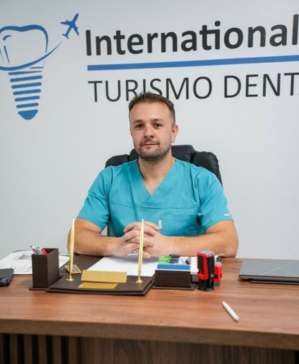 Il coraggio di sorridere oltre confine: l'eccellenza italiana dell'implantologia sbarca in Romania Il coraggio di sorridere oltre confine: l'eccellenza italiana dell'implantologia sbarca in Romania