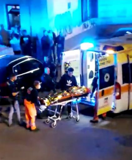 Corso Vercelli, rissa in strada: ferito in codice rosso trasportato al San Giovanni Bosco Corso Vercelli, rissa in strada: ferito in codice rosso trasportato al San Giovanni Bosco