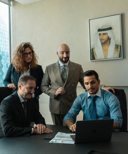 Trust o Holding: Daniele Pescara Consultancy svela quale scegliere