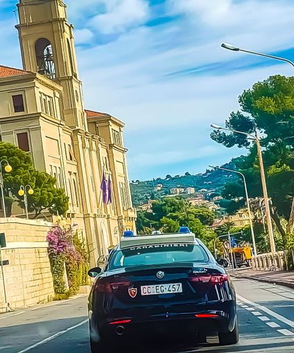 auto dei carabinieri