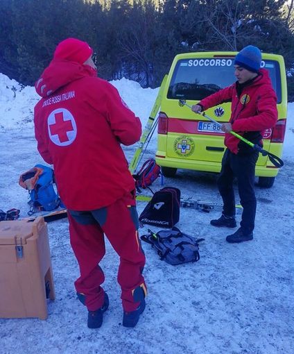 Un momento dei soccorsi ai migranti nei mesi scorsi al Colle della Scala Un momento dei soccorsi ai migranti nei mesi scorsi al Colle della Scala
