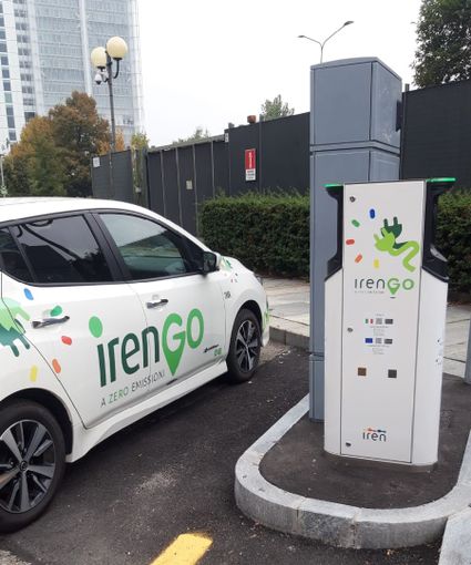 Iren posiziona a Torino nuove colonnine per la ricarica dei mezzi elettrici Iren posiziona a Torino nuove colonnine per la ricarica dei mezzi elettrici