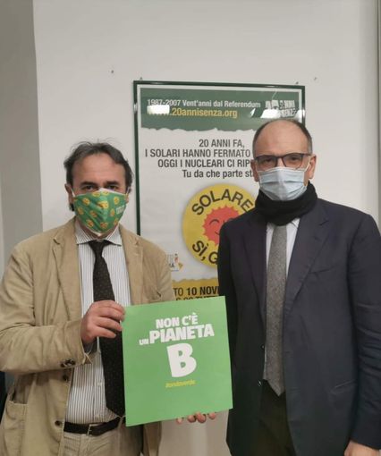 Verdi-Europa Verde: "Chiediamo le dimissioni immediate dei consiglieri regionali che hanno percepito il bonus" Verdi-Europa Verde: "Chiediamo le dimissioni immediate dei consiglieri regionali che hanno percepito il bonus"