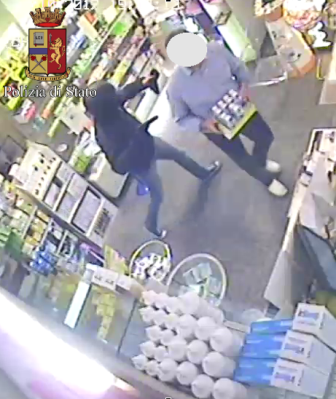 Arrestati tre rapinatori seriali di esercizi commerciali