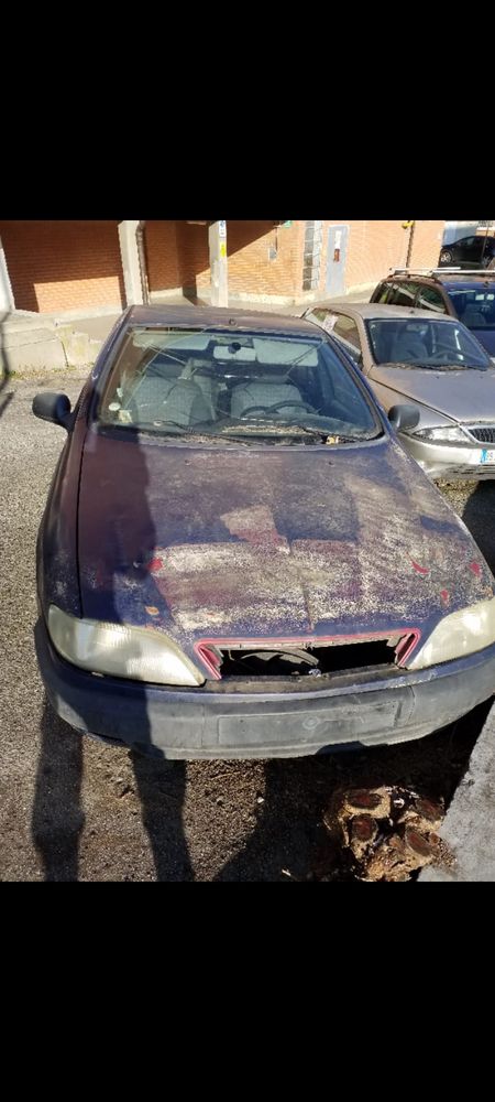 Decoro urbano: a Chieri è "caccia" alle auto abbandonate