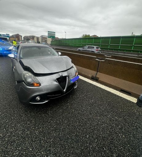 Incidente in tangenziale, all'altezza di corso Francia