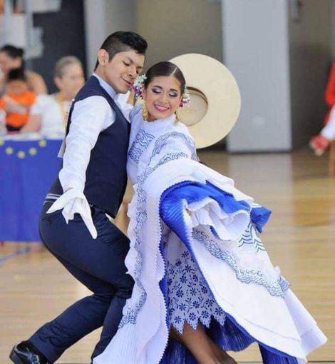 A Torino ballerini da tutta Europa per la Marinera, la danza del corteggiamento