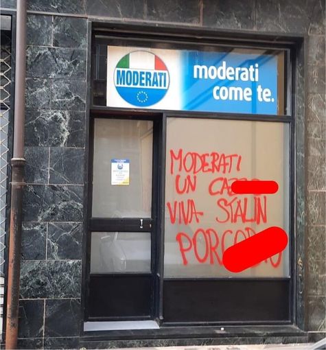 Imbrattata la sede dei Moderati. Magliano e Salerno: &quot;Rispondiamo con un sorriso&quot;
