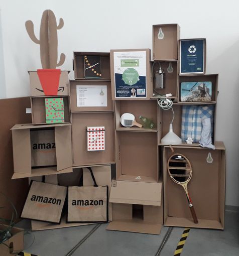 L’arte del riciclo creativo conquista il centro Amazon di Torrazza Piemonte L’arte del riciclo creativo conquista il centro Amazon di Torrazza Piemonte
