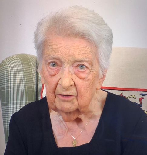 Giovanna Pons durante l'intervista del 2022 inclusa nel docufilm a lei dedicato Giovanna Pons durante l'intervista del 2022 inclusa nel docufilm a lei dedicato