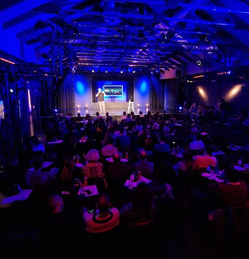 A Moncalieri nasce “Spine”, il nuovo festival di comicità “pungente” A Moncalieri nasce “Spine”, il nuovo festival di comicità “pungente”