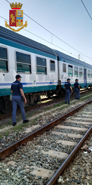La Polizia contro i comportamenti illeciti nelle stazioni e sui treni