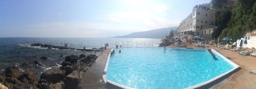 Tra piscina esterna con acqua di mare, specialità liguri e vista mozzafiato: all'Hotel Le Rocce del Capo ecco la tua vacanza in Riviera Tra piscina esterna con acqua di mare, specialità liguri e vista mozzafiato: all'Hotel Le Rocce del Capo ecco la tua vacanza in Riviera