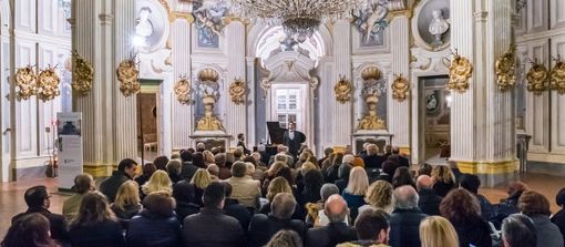 Lirica a Corte porta in scena "Il barbiere di Siviglia" alla Palazzina di Caccia di Stupinigi Lirica a Corte porta in scena "Il barbiere di Siviglia" alla Palazzina di Caccia di Stupinigi