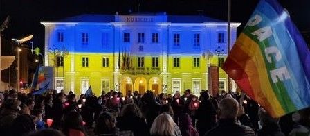 fiaccolata per la pace nichelino