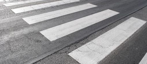 Nuovi parcheggi per residenti in Quadrilatero Romano: arrivano le strisce giallo-blu