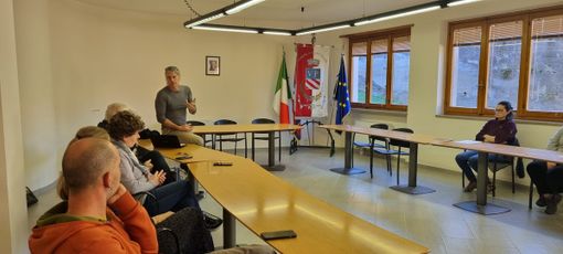 La presentazione di oggi in Comune a Villar Pellice La presentazione di oggi in Comune a Villar Pellice