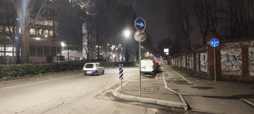 Incrocio pericoloso all'Amedeo di Savoia: intervento sull'inutile specchio