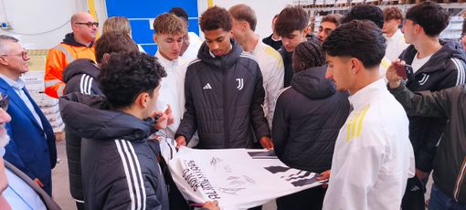 I giovani della Juve 'in campo' per il Banco Alimentare