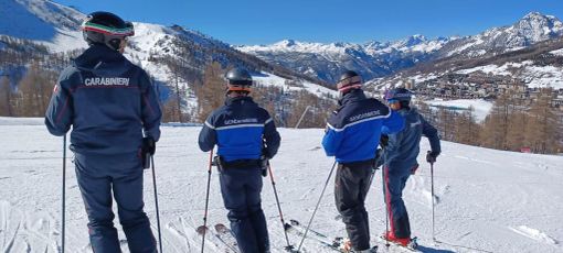Carabinieri-Gendarmeria sulle piste da sci