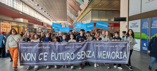 Marcia Artom 2023, le scuole di Torino in strada per ricordare l'Olocausto e la Resistenza