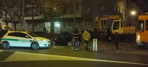 Sono tante le auto che arrivando da via Bonafous non vedono il bivio