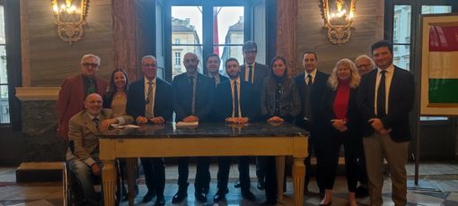 Scontri alla manifestazione Pro Pal, il centrodestra abbandona l'aula per protesta