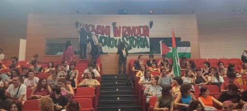 Università occupata, gli studenti consegnano le richieste al Rettore. E intanto un Dipartimento vota sì al boicottaggio