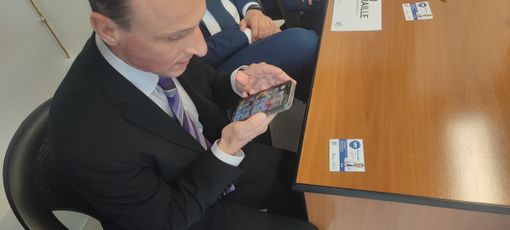 Arriva il 'santino' elettorale che i non vedenti possono ascoltare grazie al QR code
