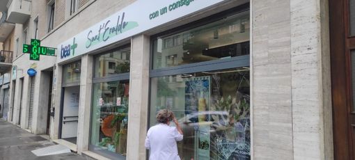 Colpite le farmacie di via Tunisi e via Montevideo Colpite le farmacie di via Tunisi e via Montevideo
