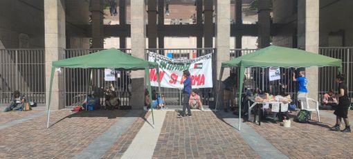 Studenti Pro Palestina di nuovo in presidio di fronte al Politecnico (foto d'archivio)