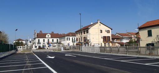 Chieri, inaugurato il nuovo parcheggio a Pessione Chieri, inaugurato il nuovo parcheggio a Pessione