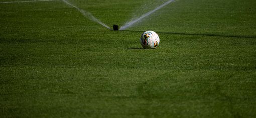 Il presidente dell’Assocalciatori: “Prima di riprendere c'è bisogno anche di impostare un discorso medico di grande prudenza” Il presidente dell’Assocalciatori: “Prima di riprendere c'è bisogno anche di impostare un discorso medico di grande prudenza”